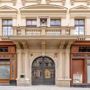 Retreat Boutique Praga